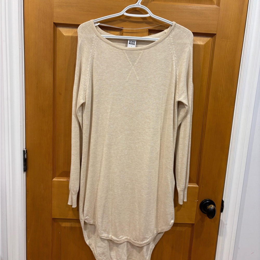 Vero Moda sweater light weight great for summer